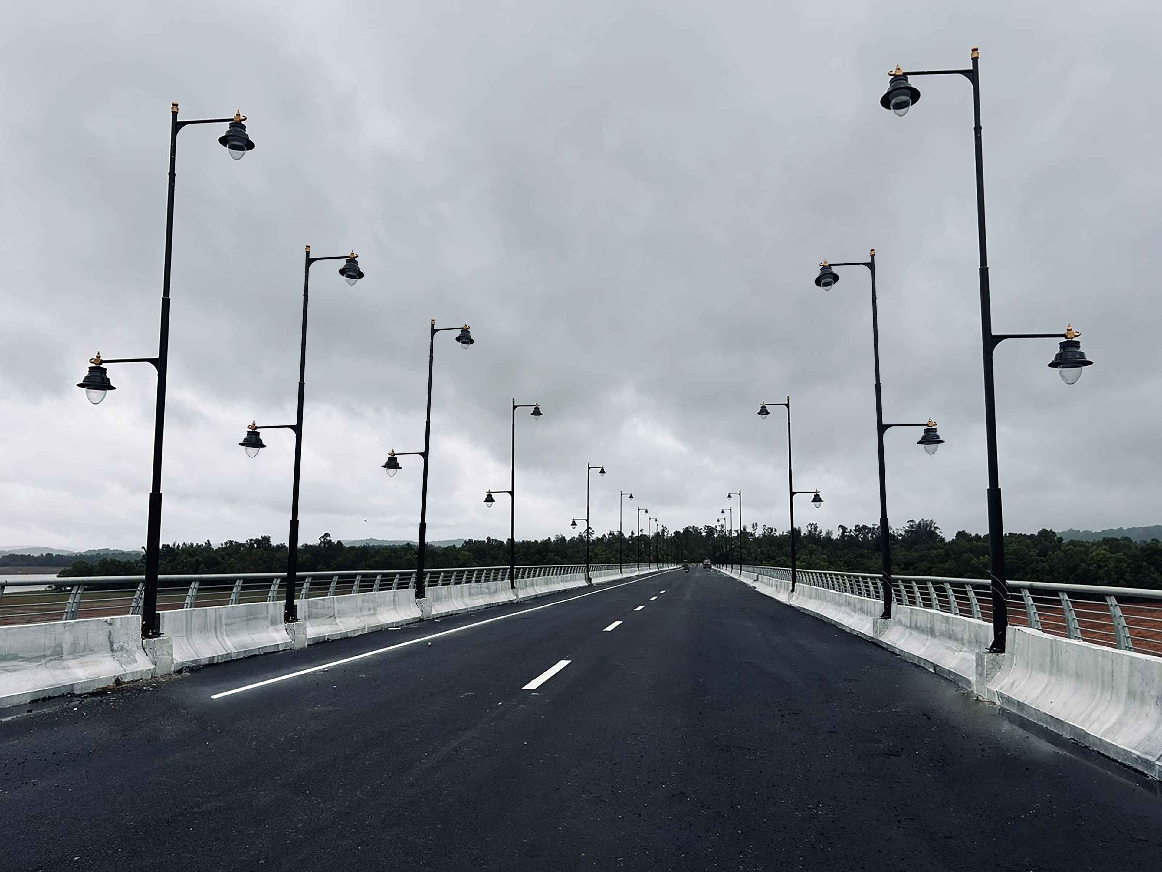 Poles & Brackets